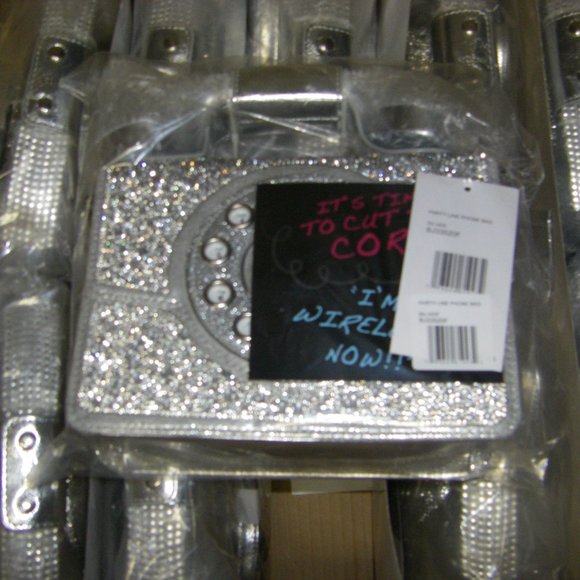 Betsey Johnson Kitsch Million Stars Silver Phone Crossbody Bag New Sealed - Picture 14 of 16